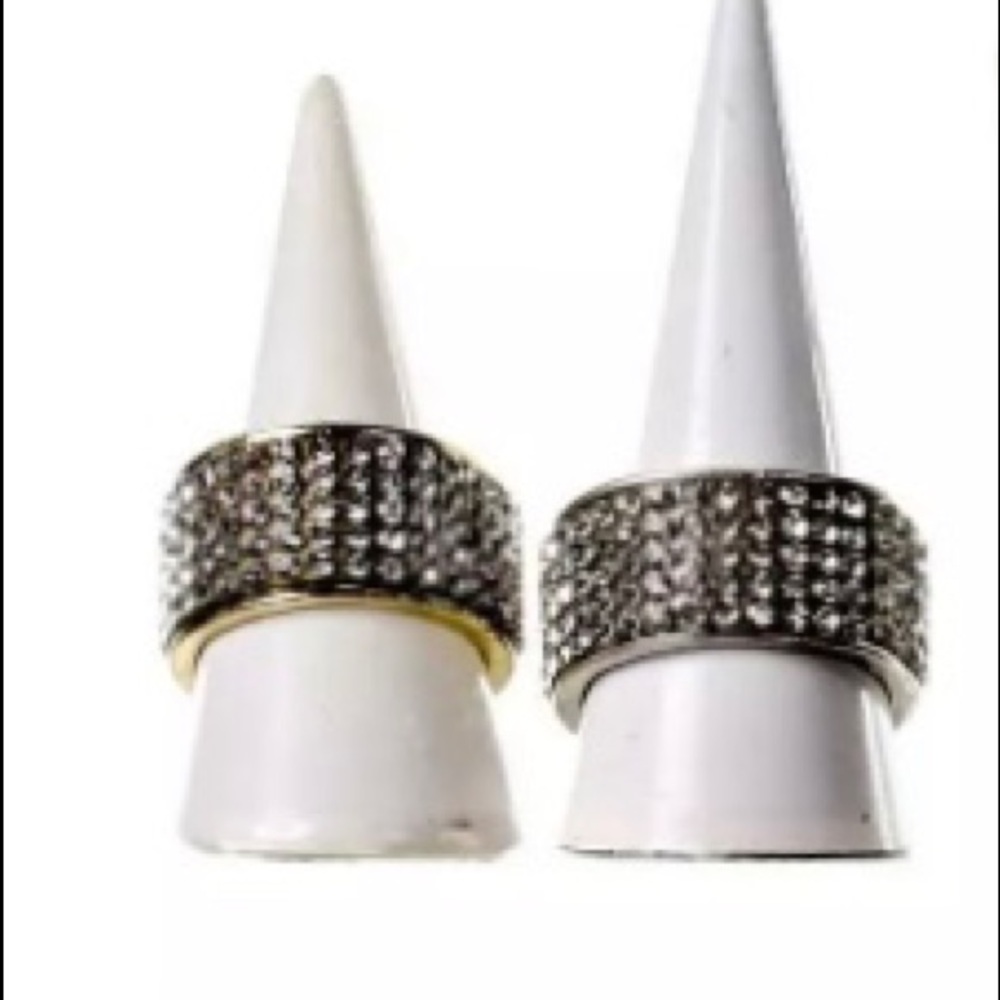 2 faux diamond rings